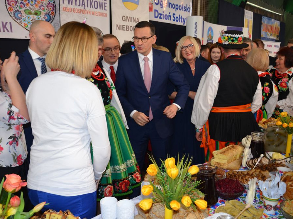 Premier Mateusz Morawiecki w Łowiczu: polska wieś daje nam siłę