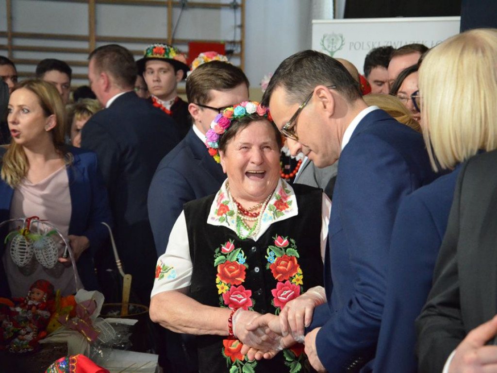 Premier Mateusz Morawiecki w Łowiczu: polska wieś daje nam siłę