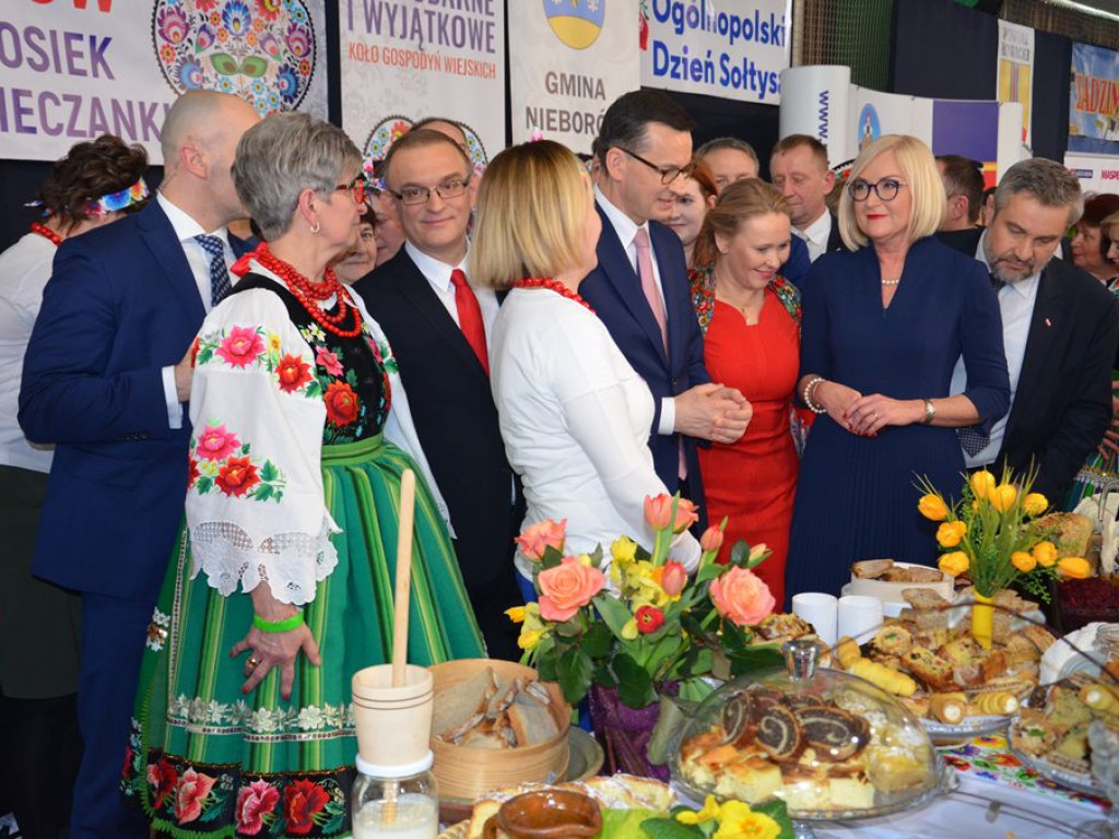 Premier Mateusz Morawiecki w Łowiczu: polska wieś daje nam siłę
