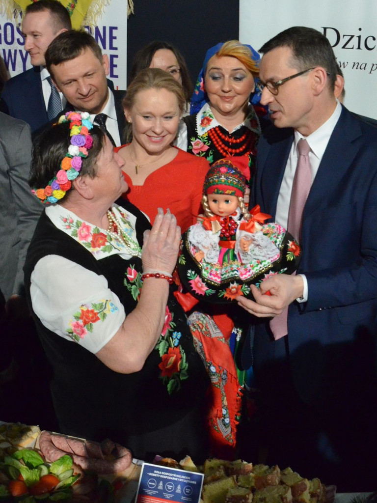 Premier Mateusz Morawiecki w Łowiczu: polska wieś daje nam siłę