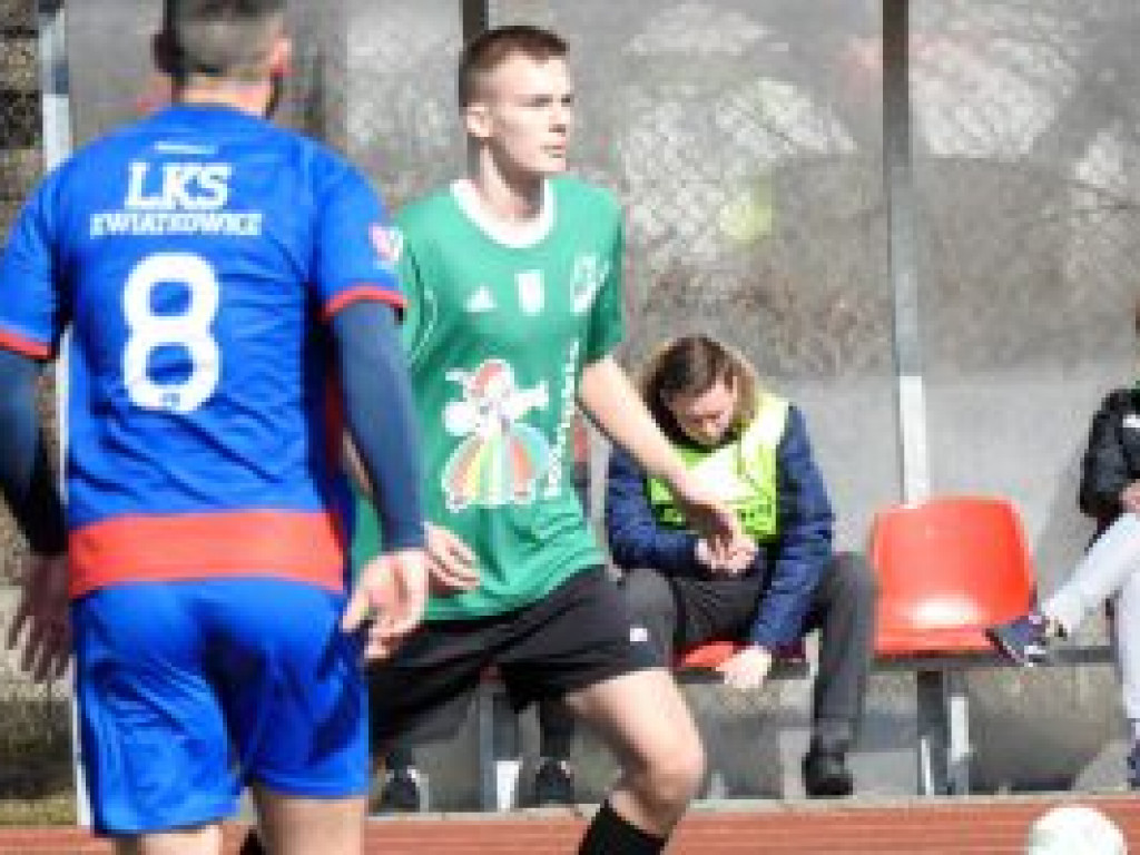 Rezerwom Pelikana nie udało się rozpocząć od wygranej