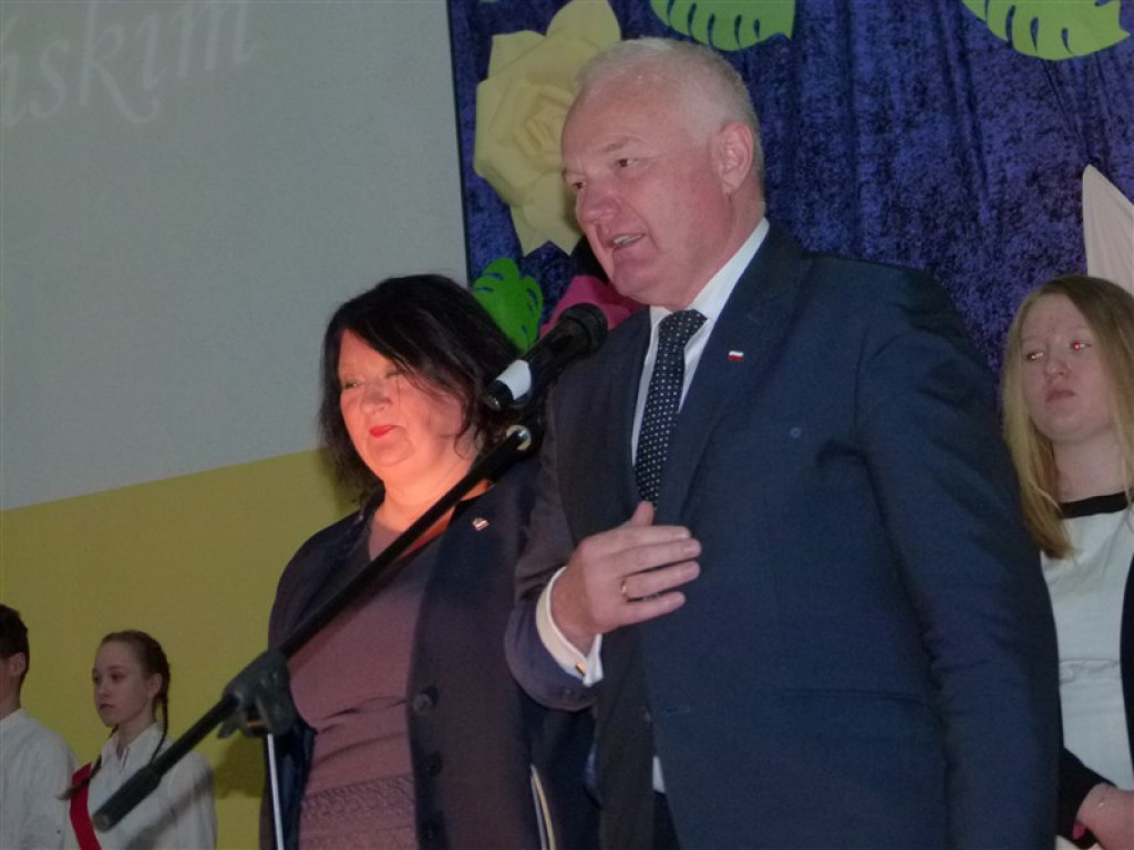 Stulecie szkoły w Popowie Głowieńskim