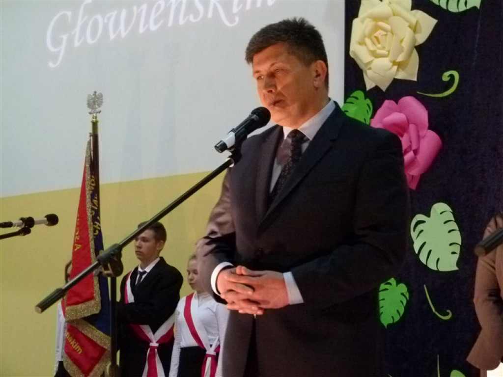 Stulecie szkoły w Popowie Głowieńskim