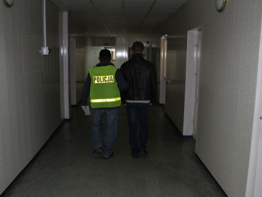 Policjanci zatrzymali włamywaczy