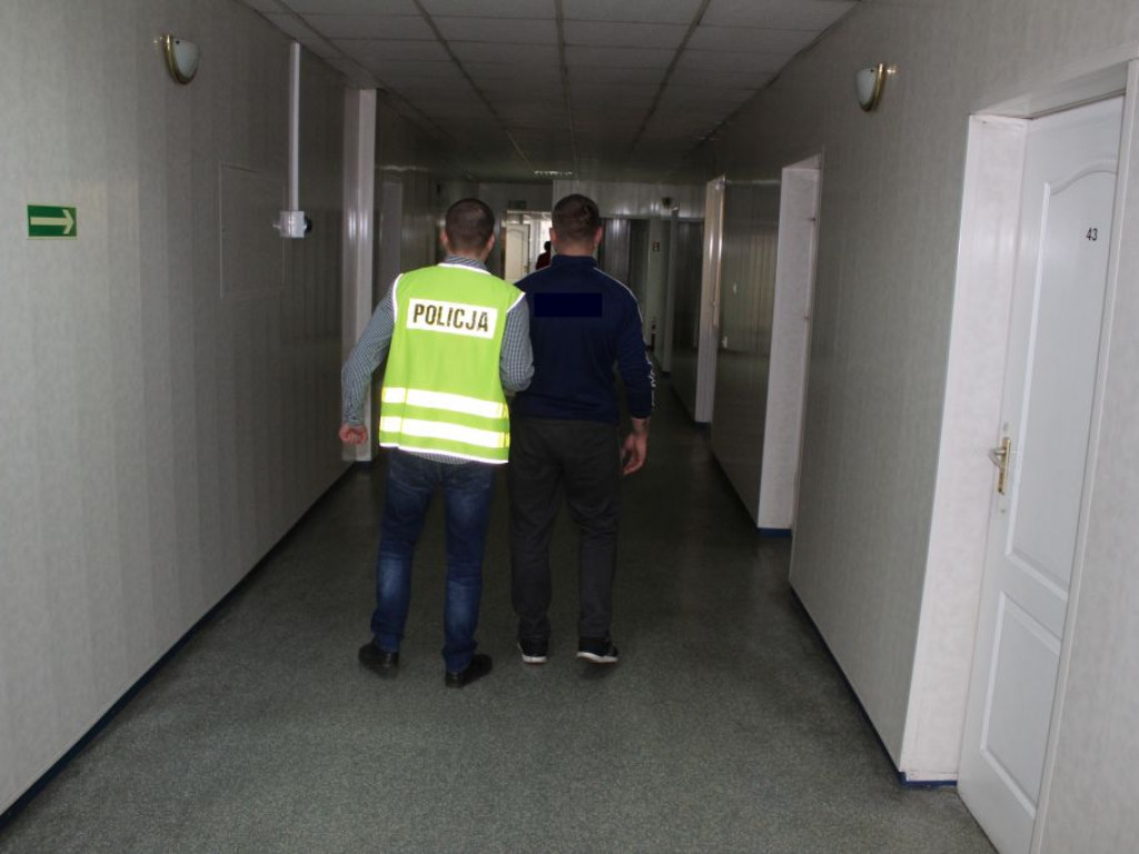 Policjanci zatrzymali włamywaczy