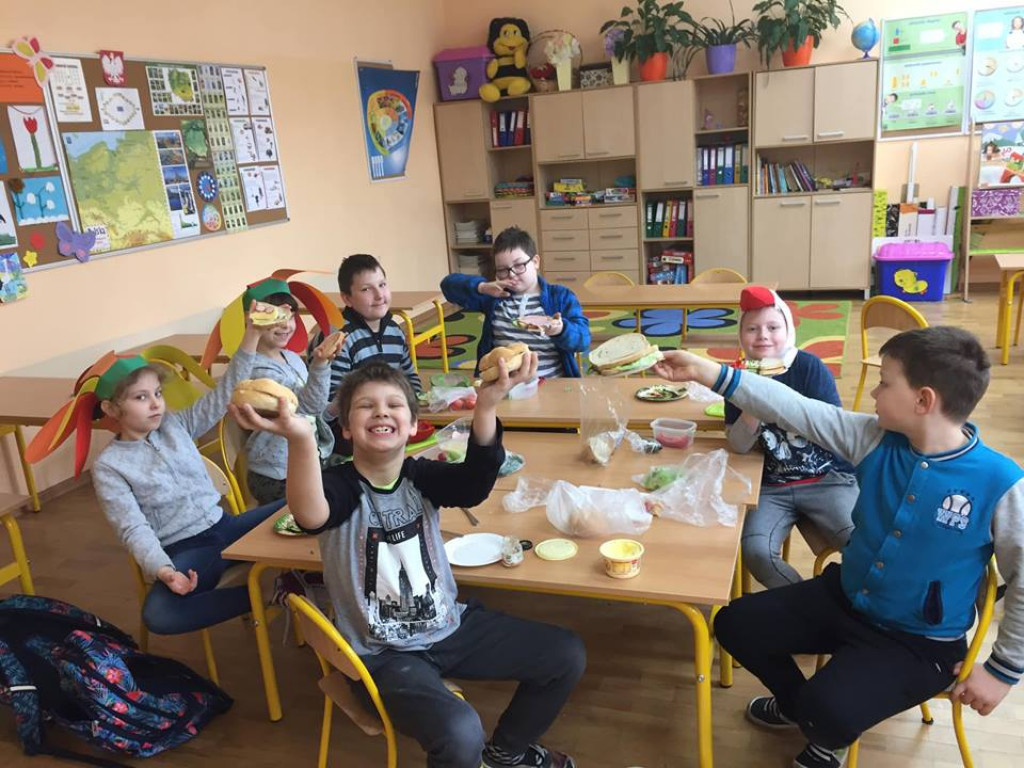 Biedronki i motylki przybyły do 