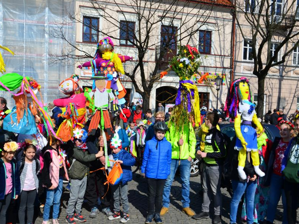 Rekordowa liczba kukieł Marzanny w rajdzie 