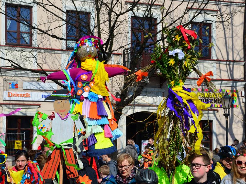 Rekordowa liczba kukieł Marzanny w rajdzie 