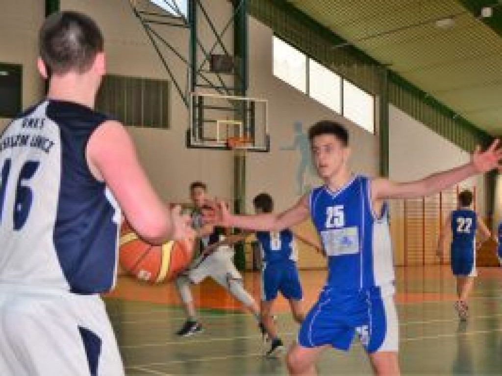 Księżak-2005 kontrolował mecz z AZS PWSZ Skierniewice