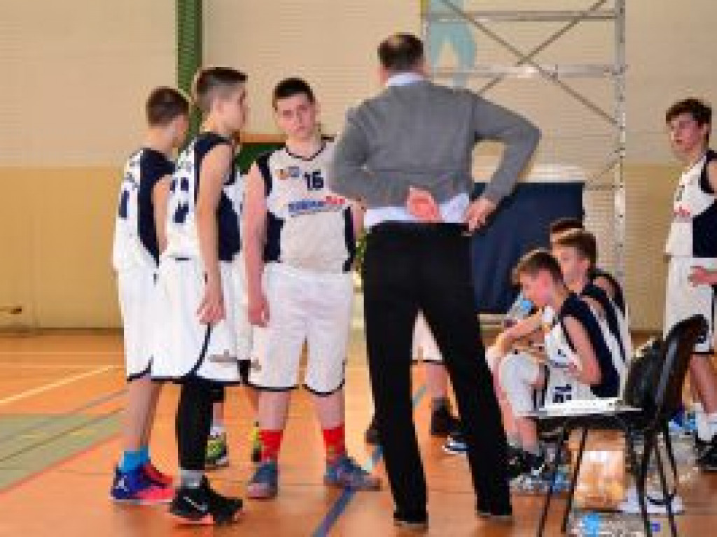 Księżak-2005 kontrolował mecz z AZS PWSZ Skierniewice