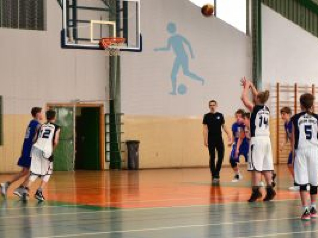 Księżak-2005 kontrolował mecz z AZS PWSZ Skierniewice