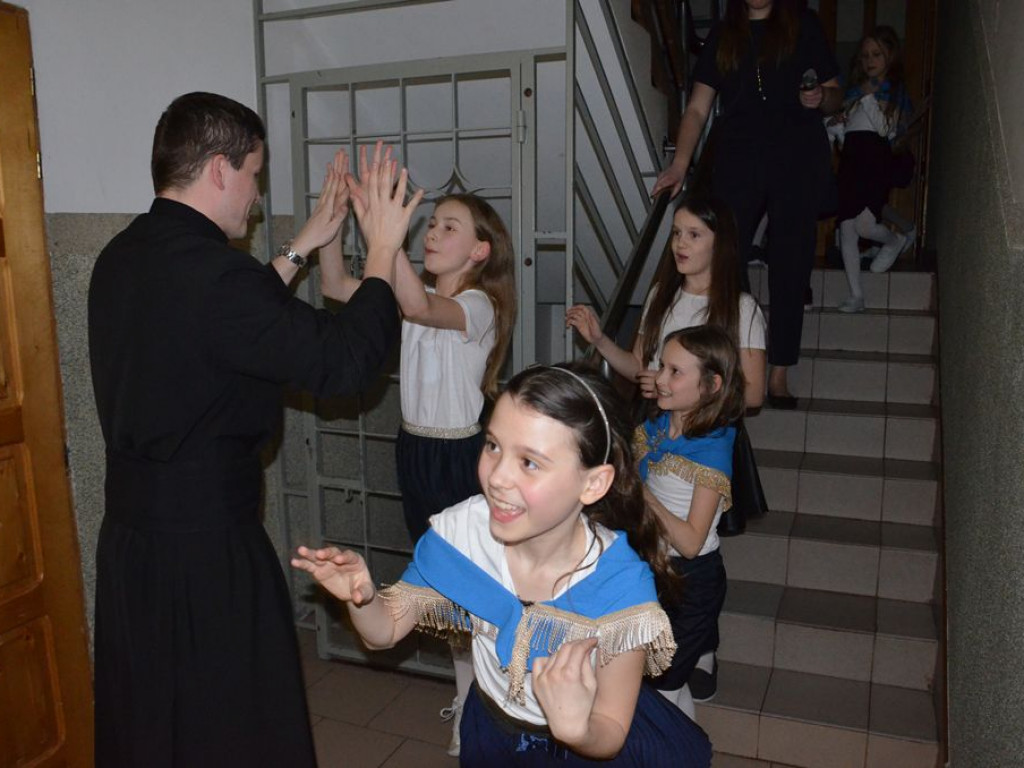V Ogólnopolski Przegląd Scholi Pijarskich - zdjęcia