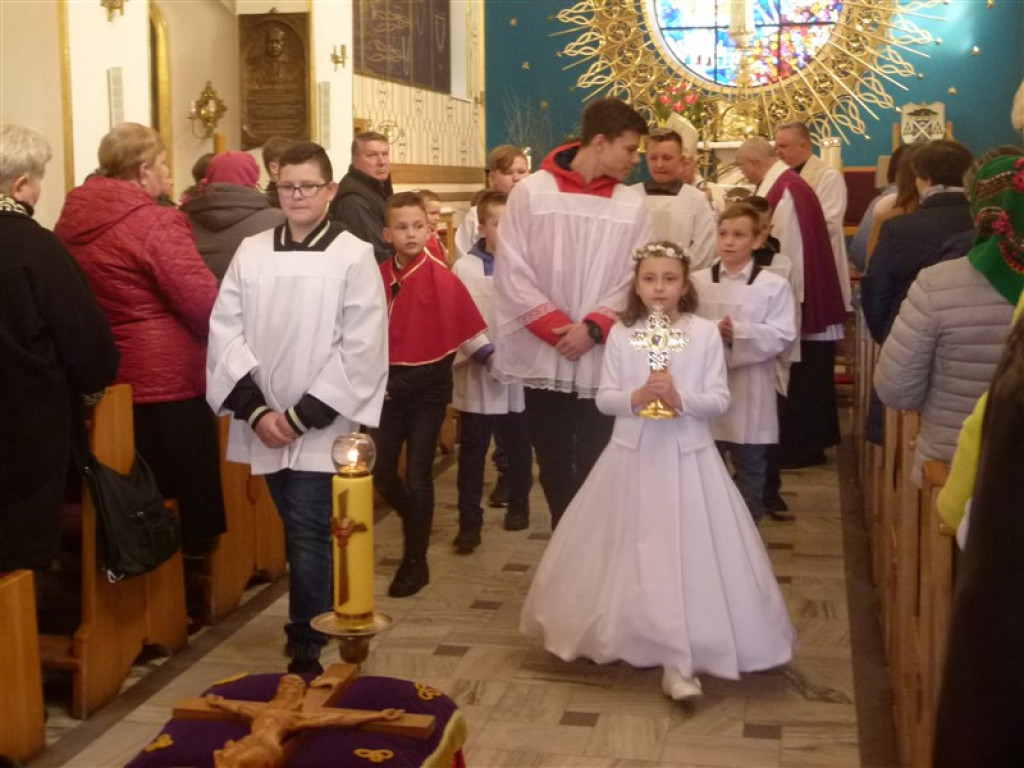 Wprowadzenie relikwii do sanktuarium w Mąkolicach