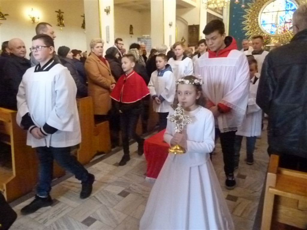 Wprowadzenie relikwii do sanktuarium w Mąkolicach