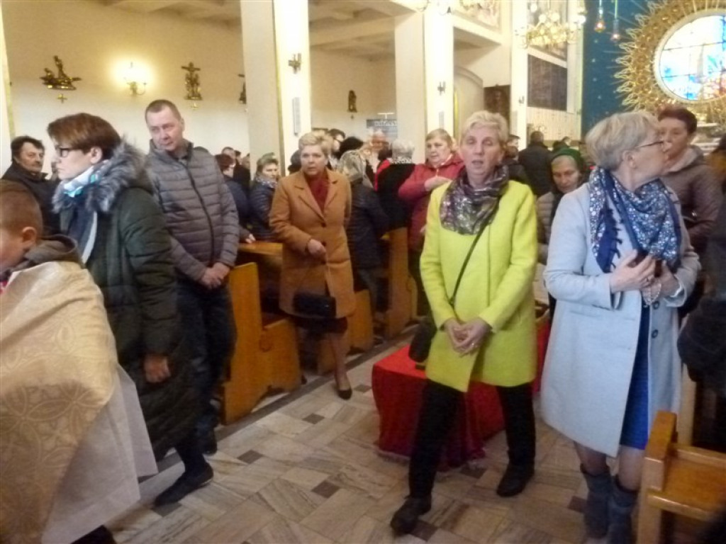 Wprowadzenie relikwii do sanktuarium w Mąkolicach