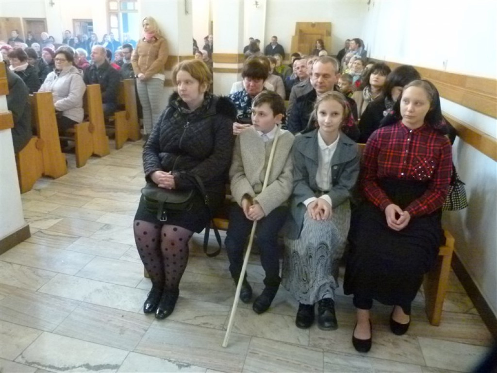 Wprowadzenie relikwii do sanktuarium w Mąkolicach