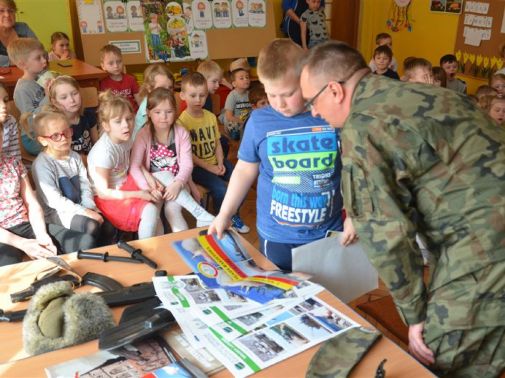 Spotkanie z żołnierzami w Przedszkolu nr 3