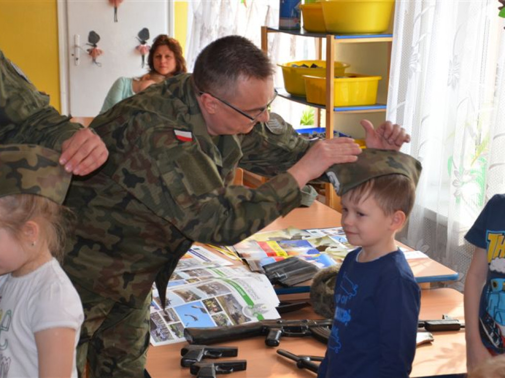 Spotkanie z żołnierzami w Przedszkolu nr 3