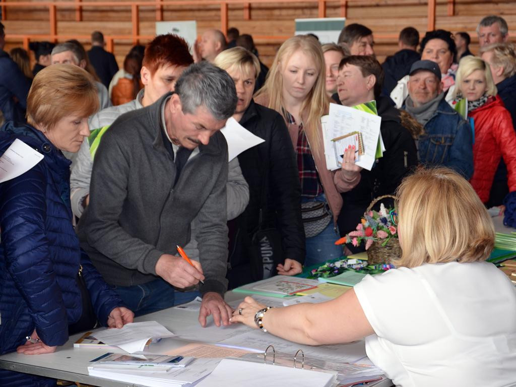 Targi Pracy i Staży Zawodowych w hali OSiR