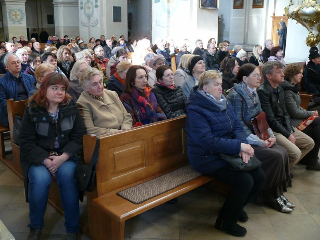 Koncert pasyjny w kościele pijarskim