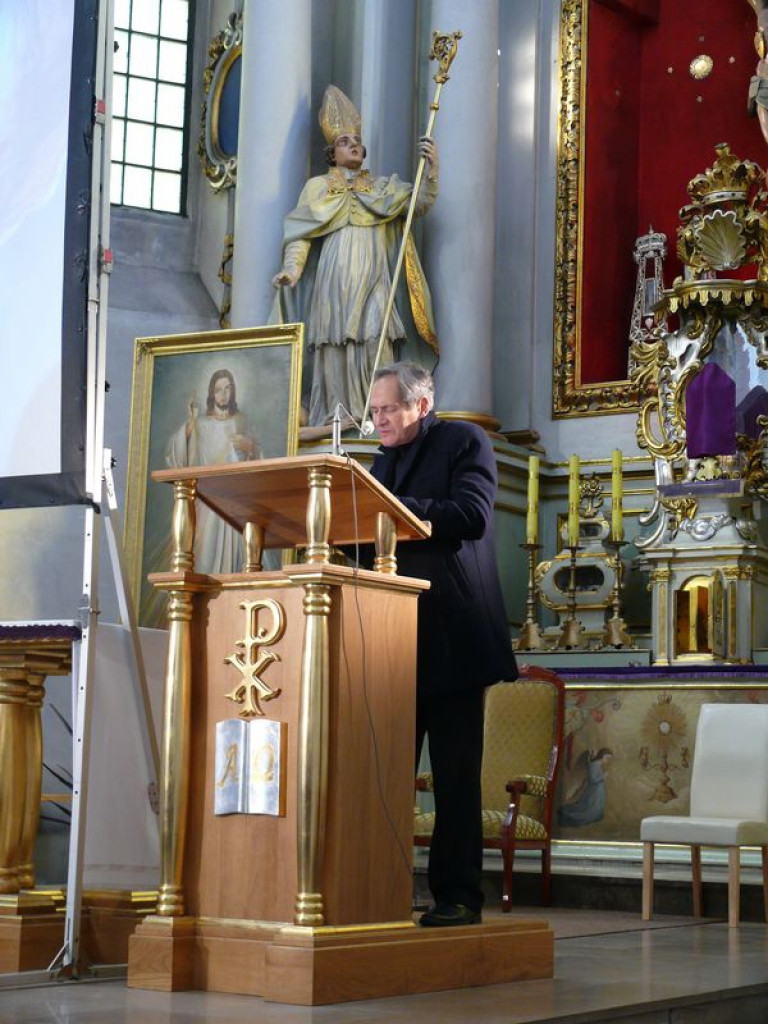 Koncert pasyjny w kościele pijarskim