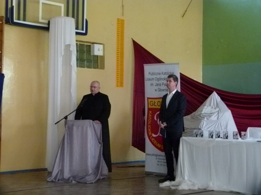 Trzecioklasiści z KLO w Głownie już o krok od matury