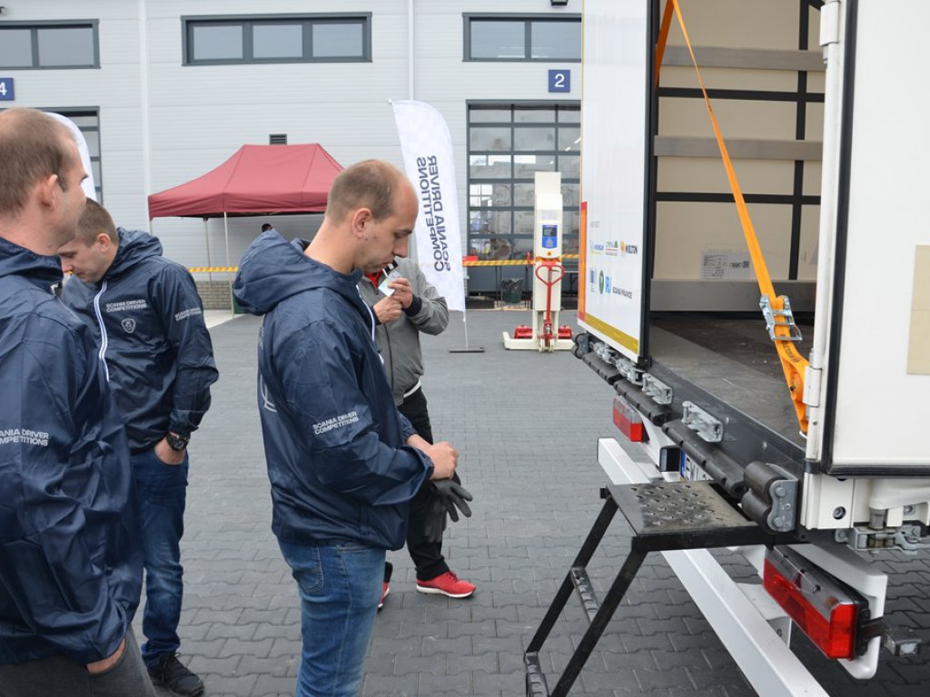 Kierowca z Sochaczewa wygrał konkurs Scanii w Łowiczu - aktualizacja