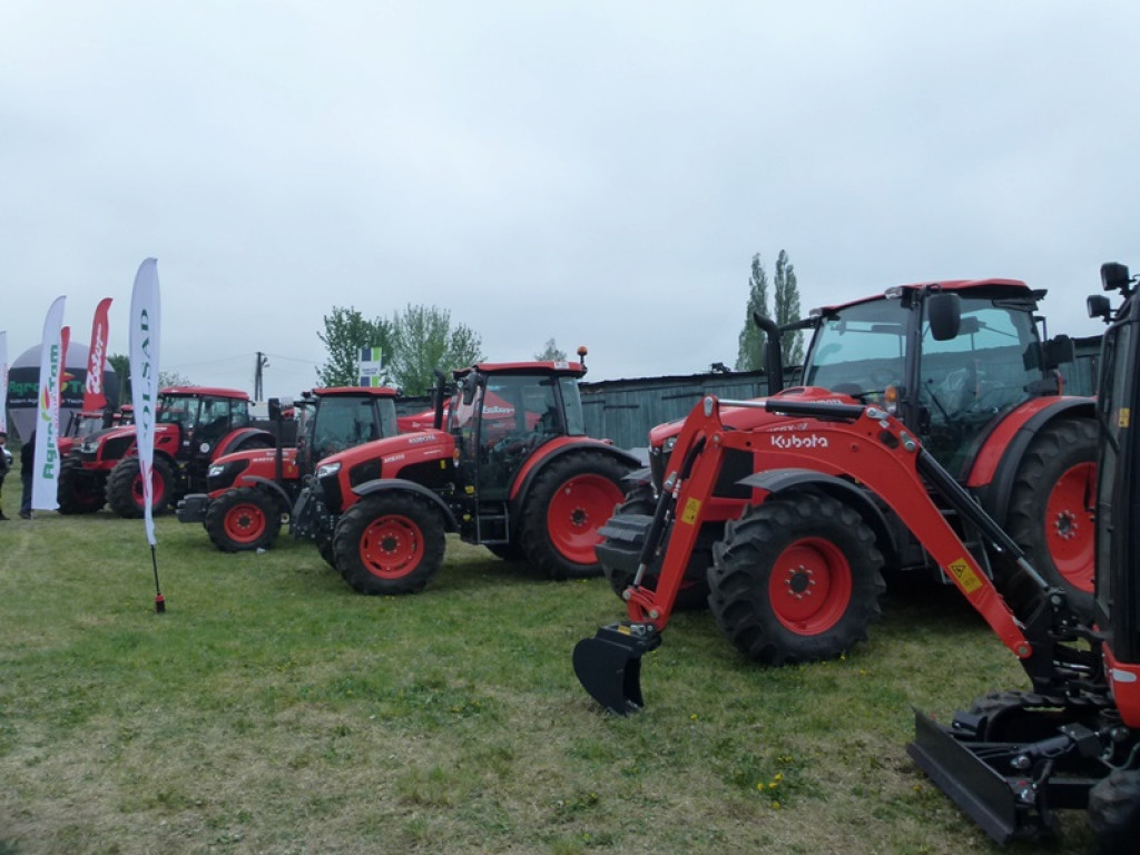 Targi Agrotechnika przyciągnęły pokazem maszyn i lokalnymi produktami