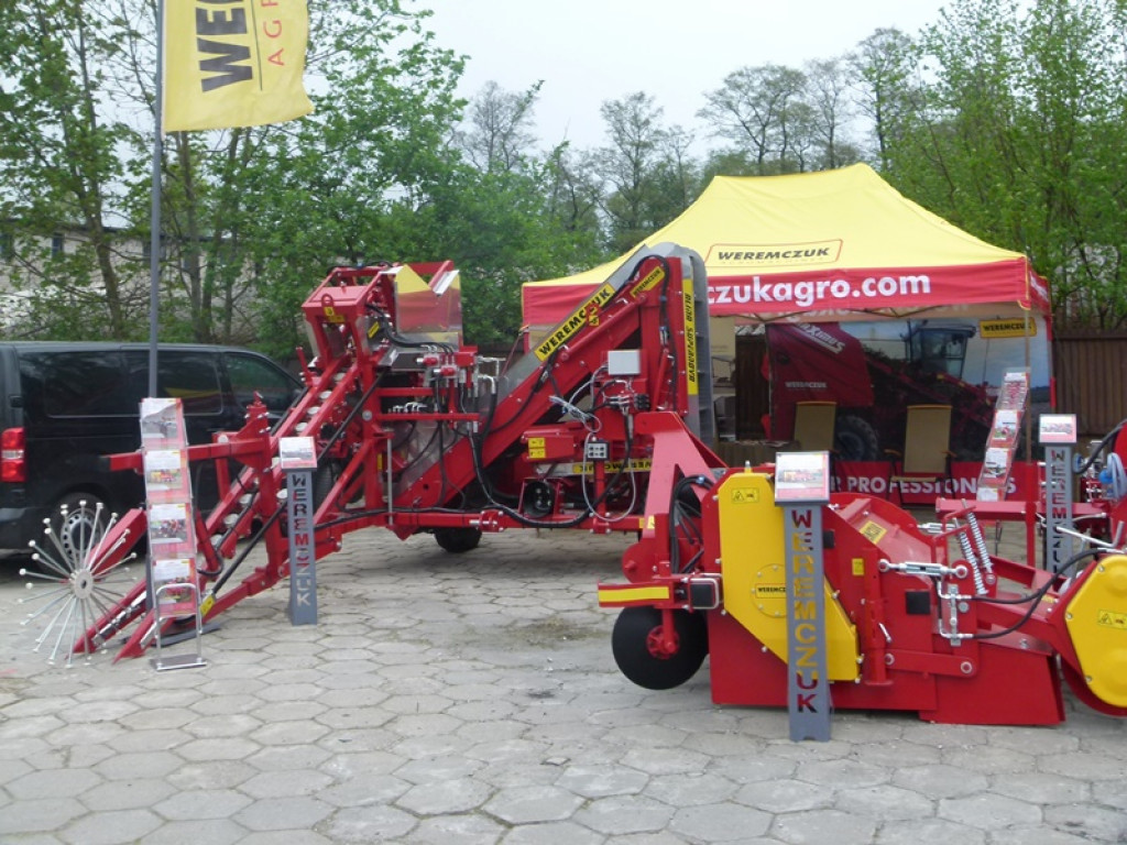 Targi Agrotechnika przyciągnęły pokazem maszyn i lokalnymi produktami