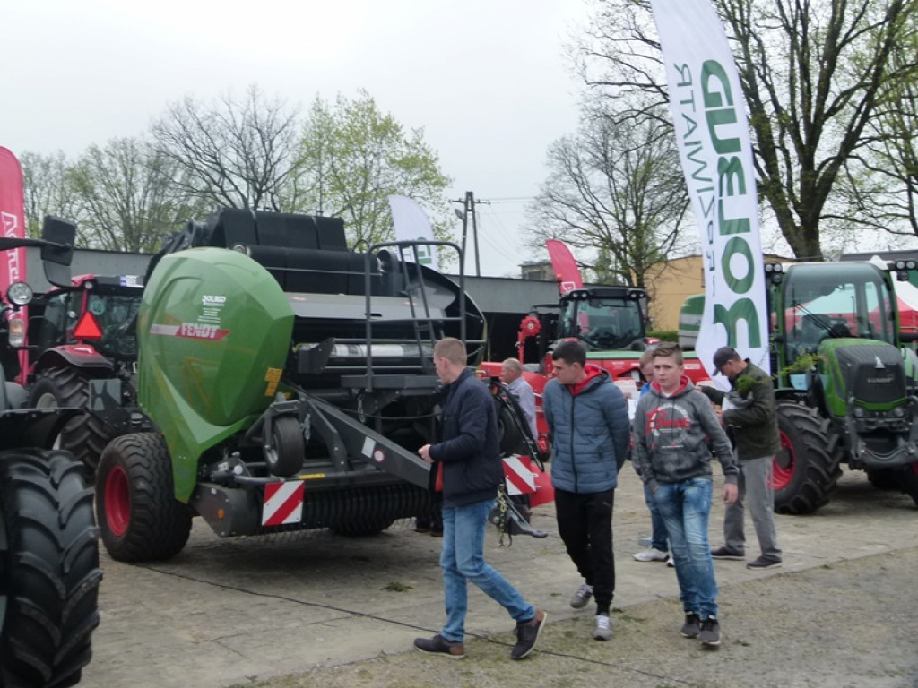 Targi Agrotechnika przyciągnęły pokazem maszyn i lokalnymi produktami