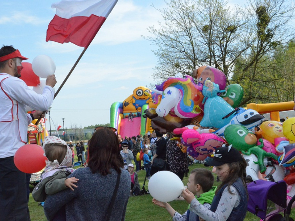 Biało-czerwony festyn w Strykowie