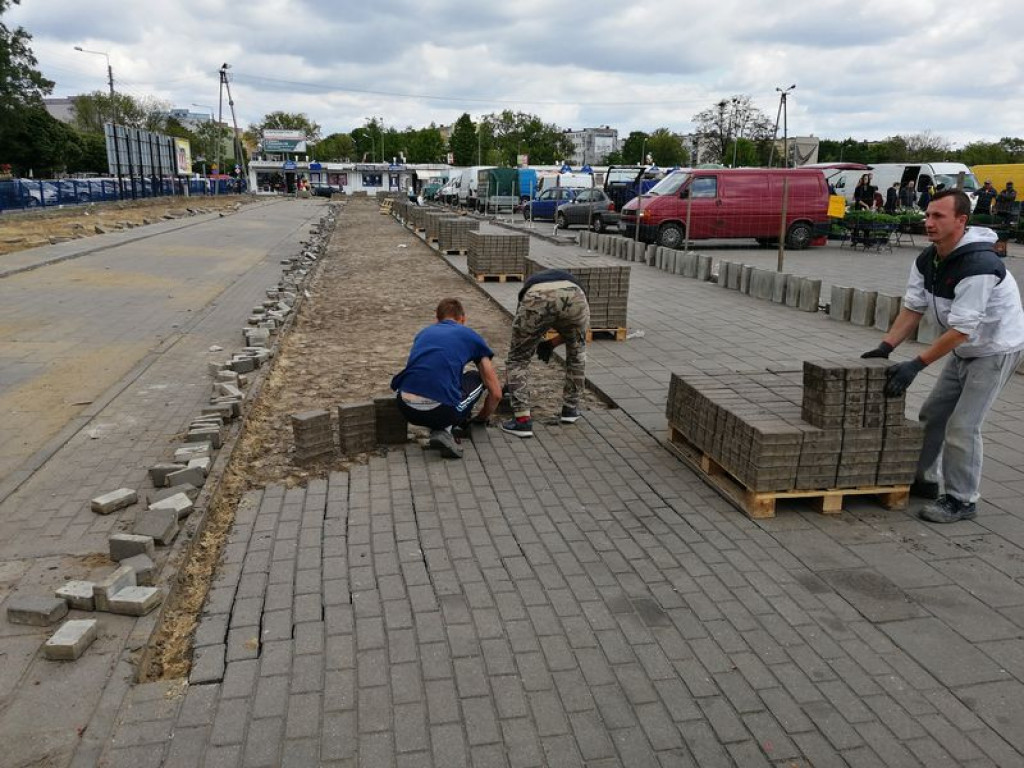 Rozpoczęła się budowa wiaty targowej