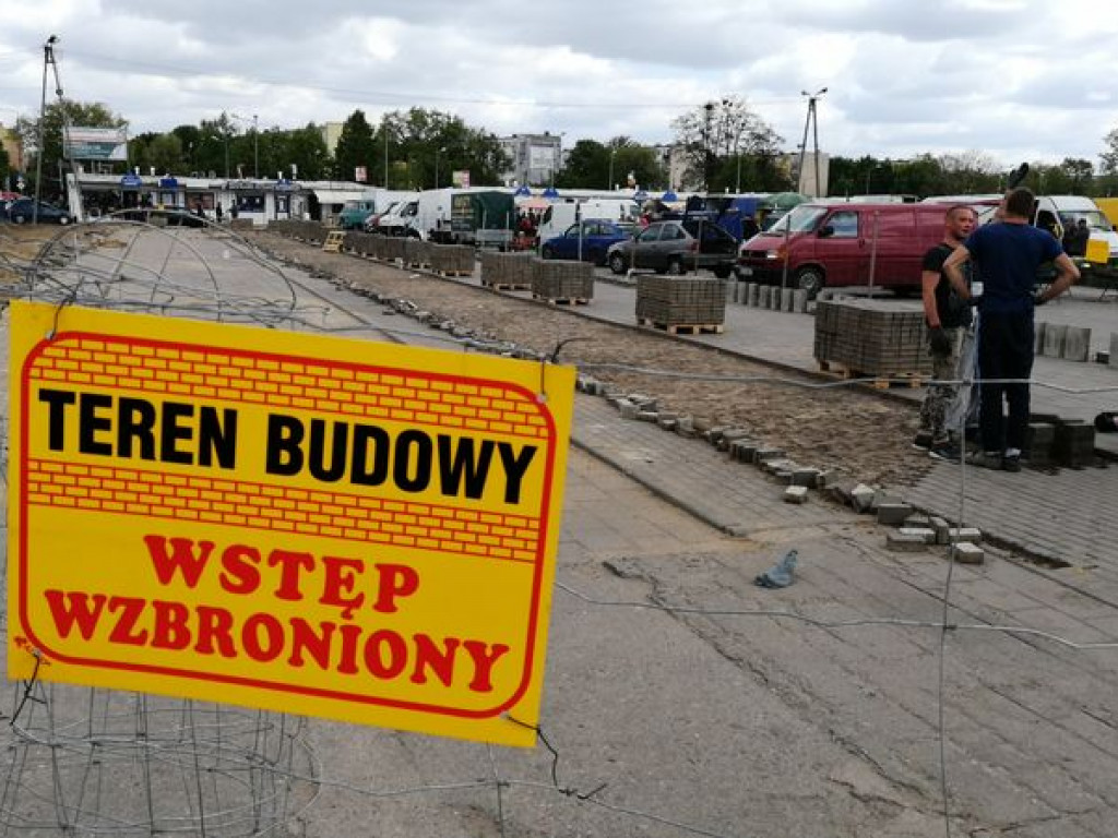 Rozpoczęła się budowa wiaty targowej