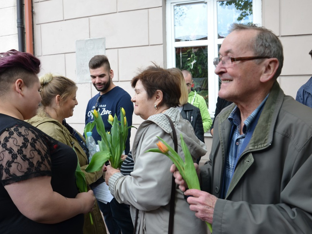 Na Starym Rynku trwa zbiórka krwi dla 28-letniego Juliusza