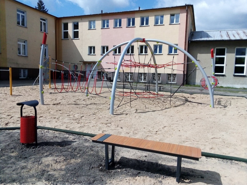 Głowno: Nowy plac zabaw już cieszy!