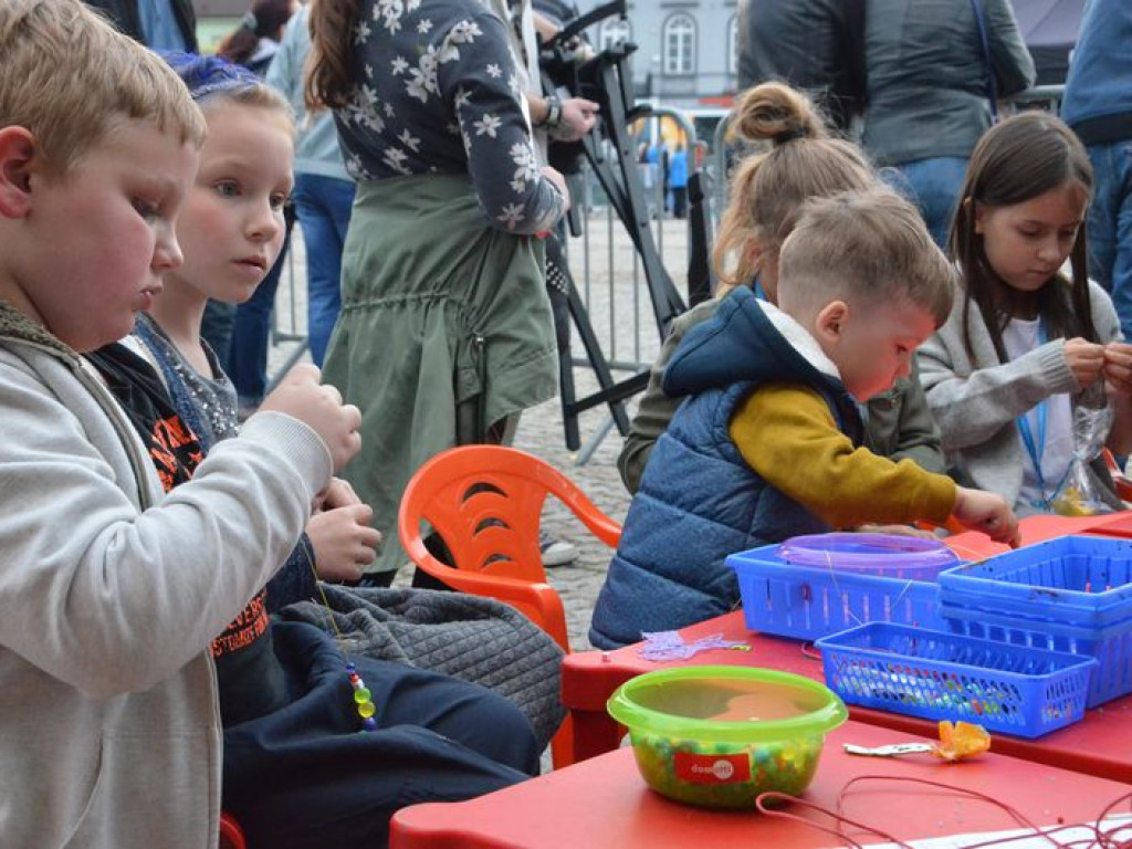 Loka i Cleo bawili łowiczan