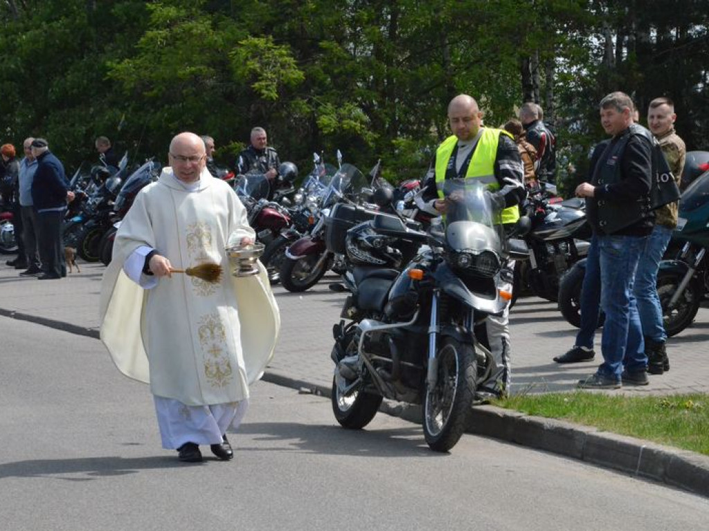 Msza, pokazy na Nowym Rynku i zabawa w Nieborowie