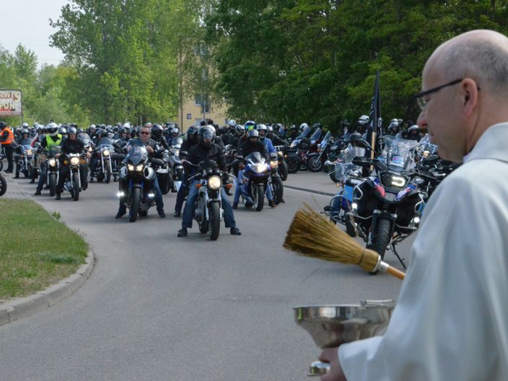 Msza, pokazy na Nowym Rynku i zabawa w Nieborowie