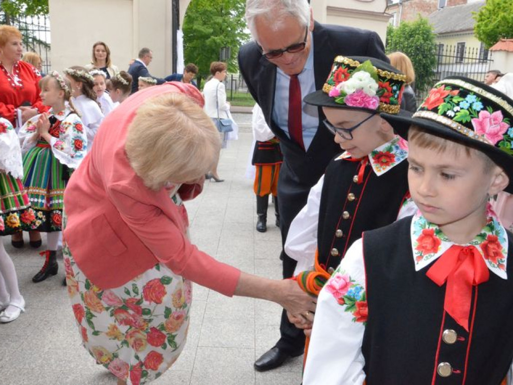 Trzecioklasiści przystępują do Pierwszej Komunii Świętej