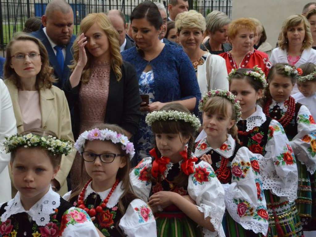 Trzecioklasiści przystępują do Pierwszej Komunii Świętej