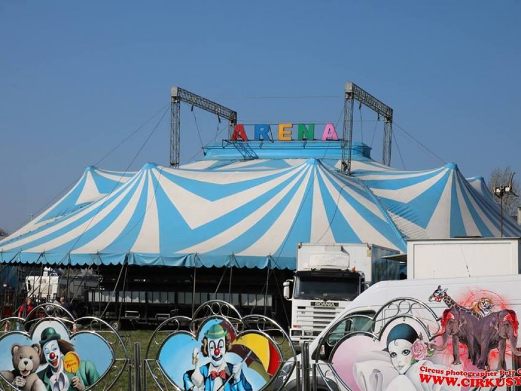 Cyrk Arena dziś na Bratkowicach