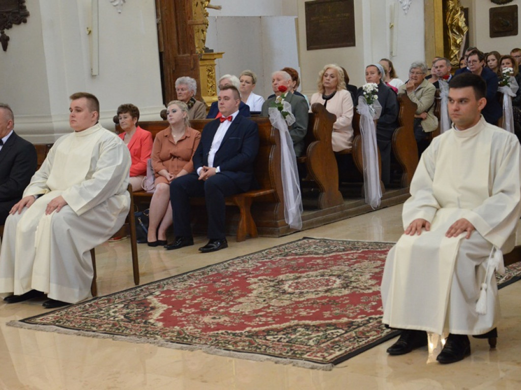 Biskup Wojciech Osial wyświęcił nowych diakonów