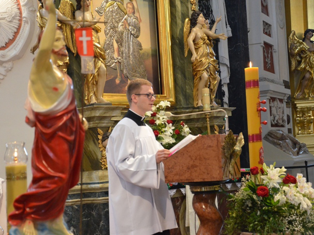 Biskup Wojciech Osial wyświęcił nowych diakonów