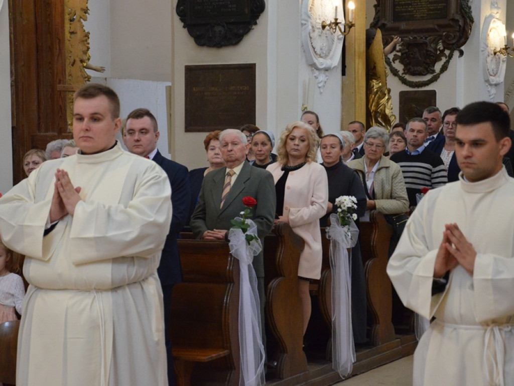 Biskup Wojciech Osial wyświęcił nowych diakonów
