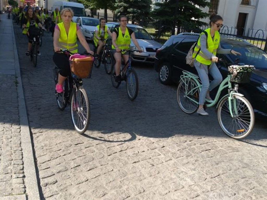 Rowerami do Maurzyc na Święto Szkoły