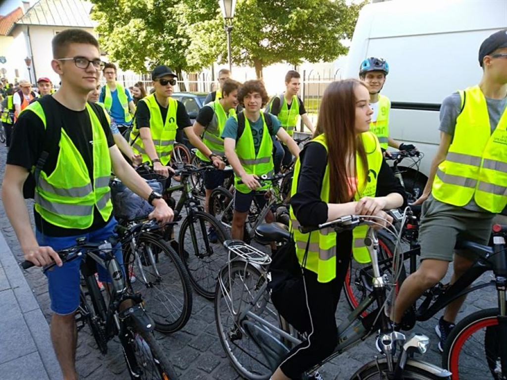 Rowerami do Maurzyc na Święto Szkoły