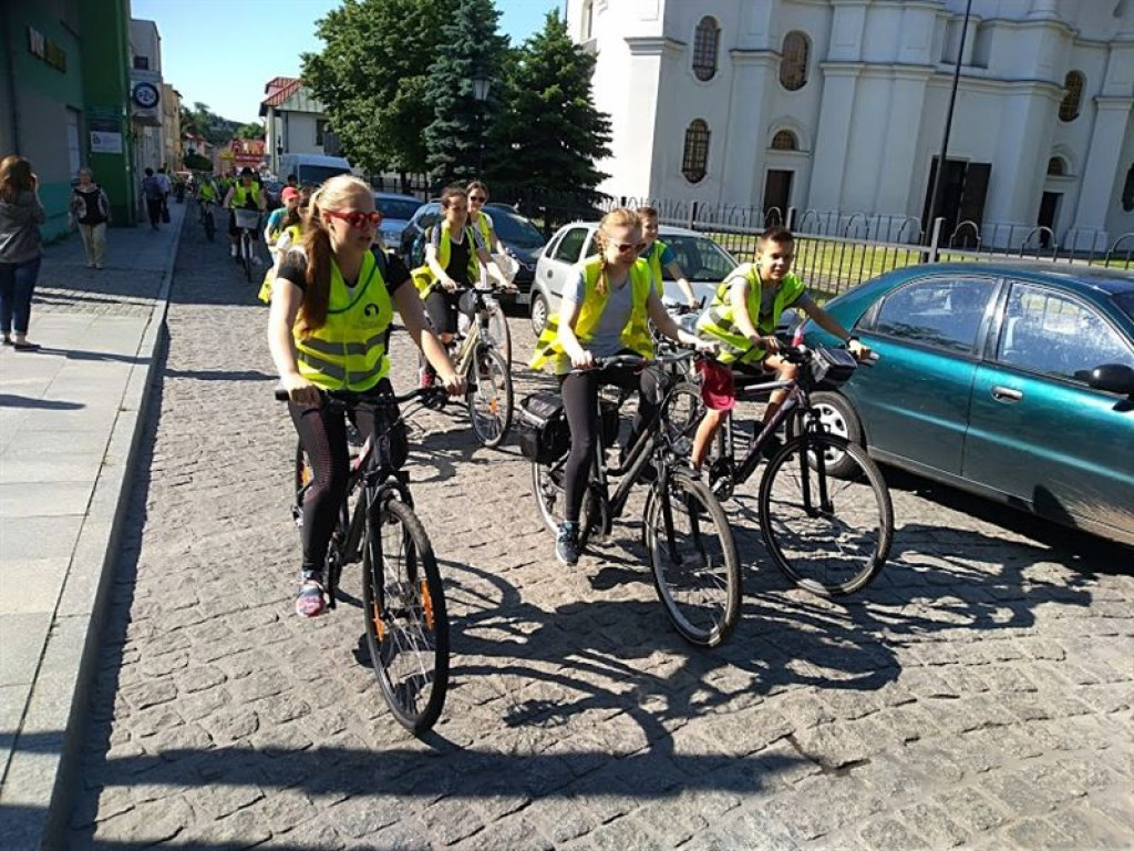 Rowerami do Maurzyc na Święto Szkoły