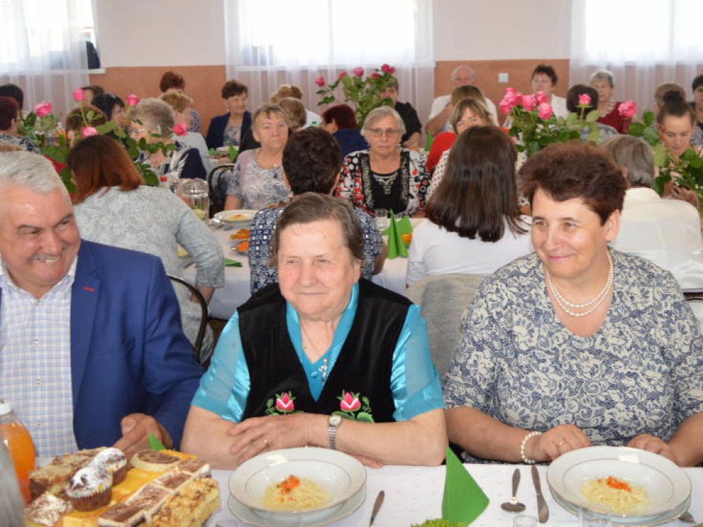 Gmina Bielawy: Gminny Dzień Matki w Wojewodzy