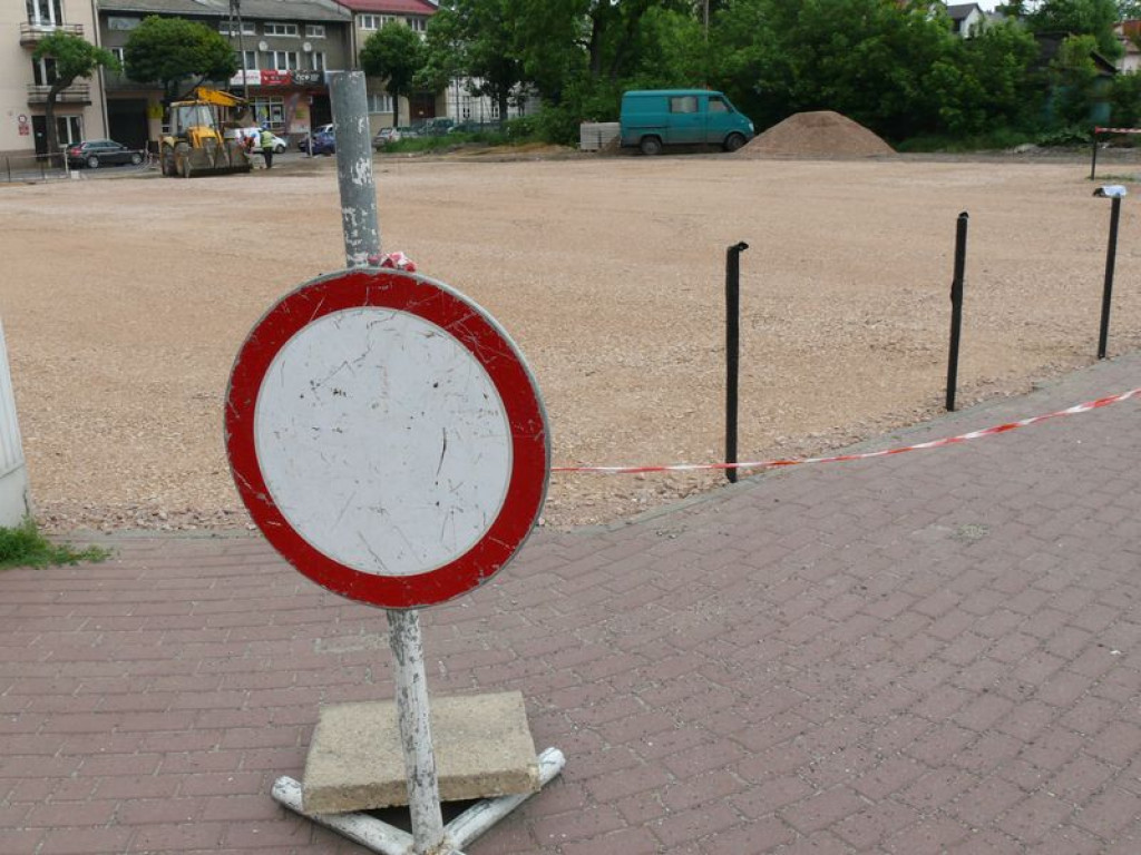 Otwarcie parkingu przy Koziej za tydzień