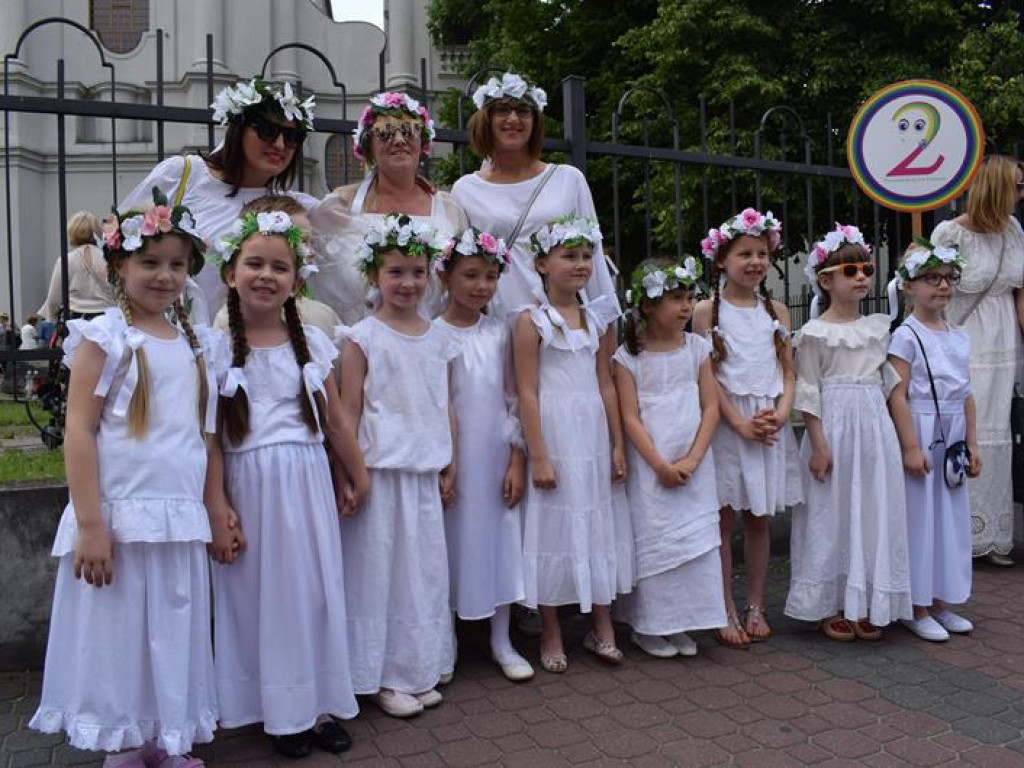 VI Marsz dla Życia i Rodziny oraz Piknik Rodzinny w Łowiczu (foto i video)